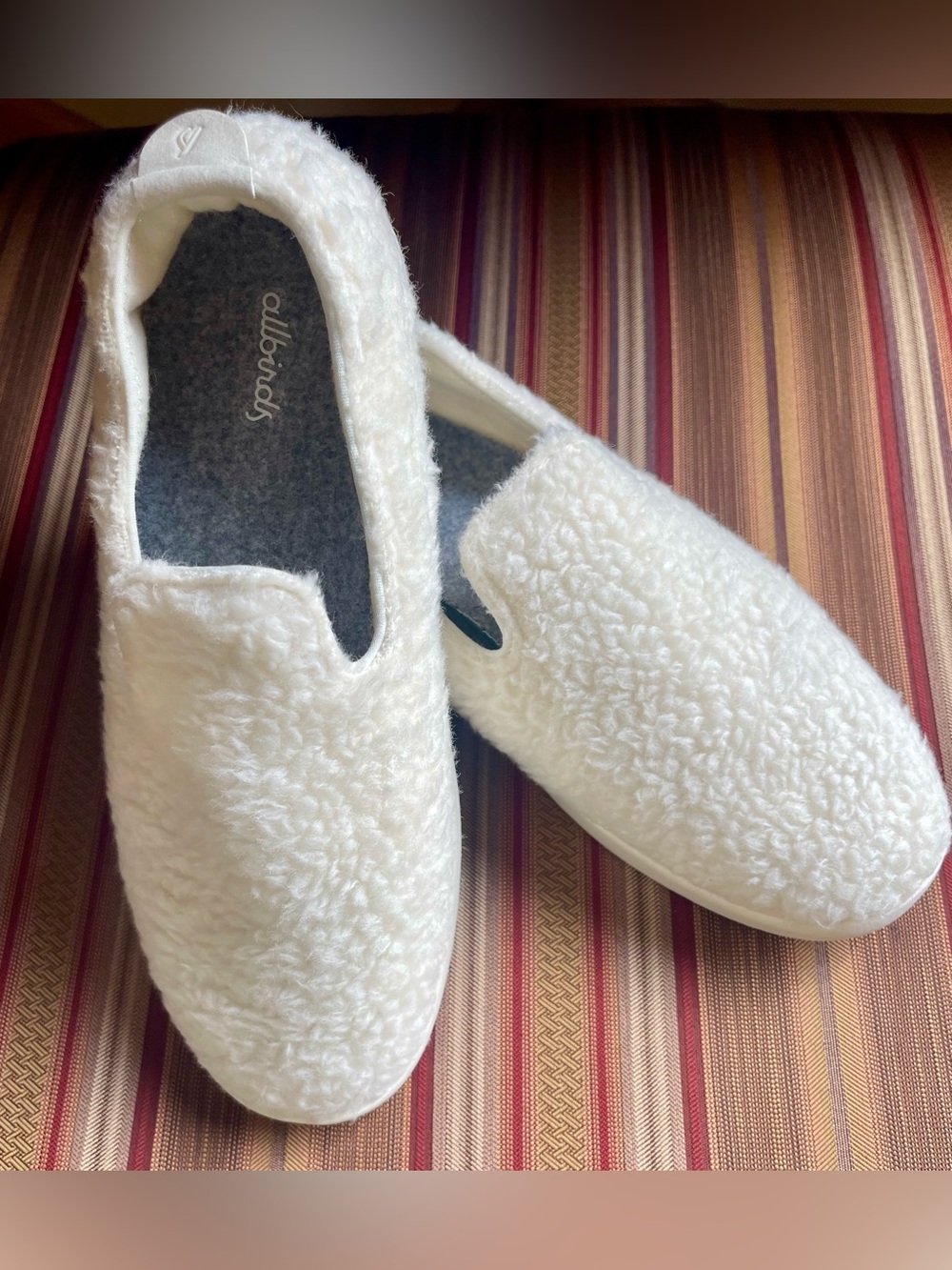NEW ALLBIRDS SUPER SOFT ZQ MERINO WOOL LOUNGER FLUFFS SLIP-ON SIZE 8 WHITE - Picture 4 of 17